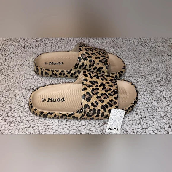 NWT MUDD YELLOW LEOPARD CLOUD SLIDES SLIPPERS SIZE 10 - Picture 3 of 5